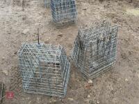 5 MESH HOOK OVER SHEEP HAY FEEDERS - 4