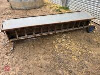 IAE DOUBLE SIDED LAMB CREEP FEEDER - 3