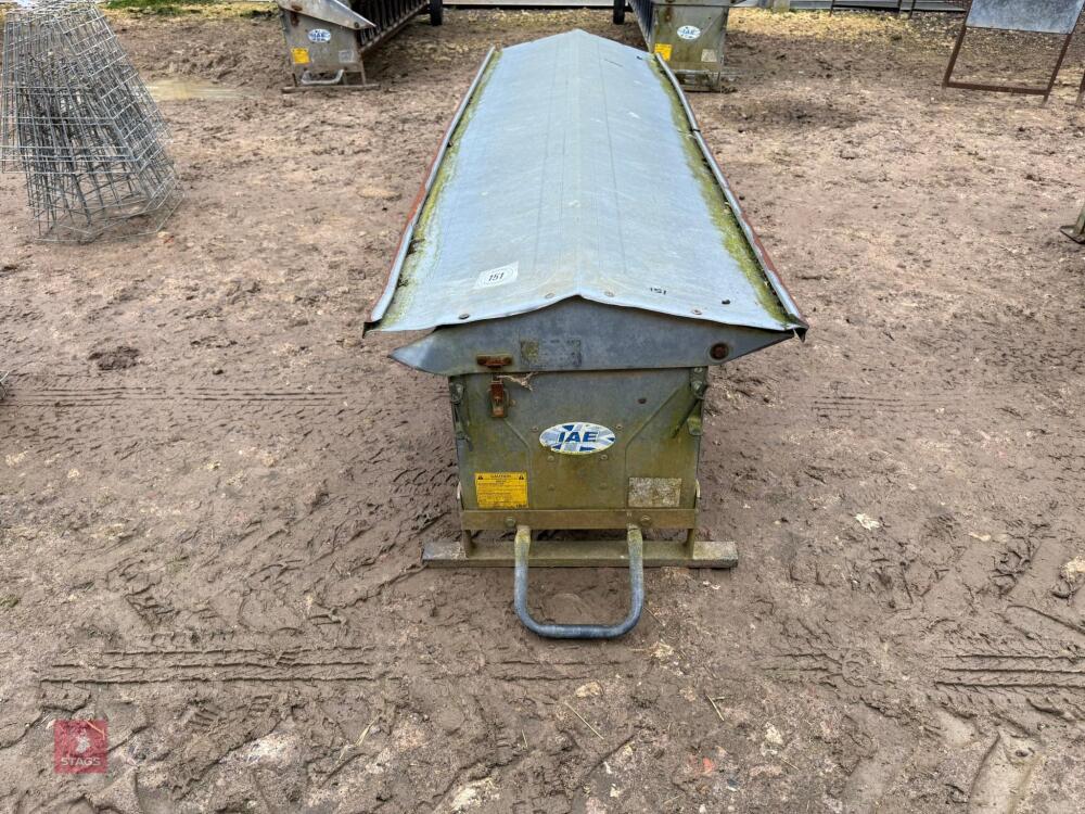 IAE DOUBLE SIDED LAMB CREEP FEEDER