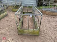 GALVANISED RECTANGULAR FEEDER