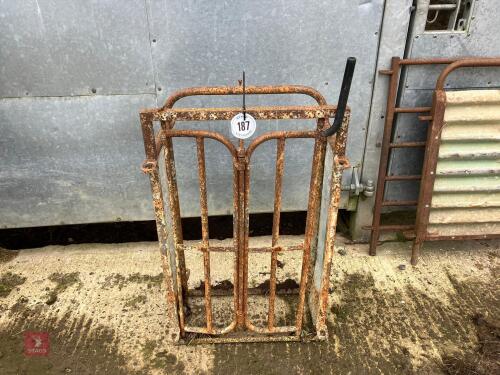 SLIDING RACE GATE