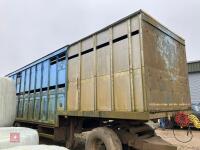 34' STEP FRAME LIVESTOCK TRAILER - 11
