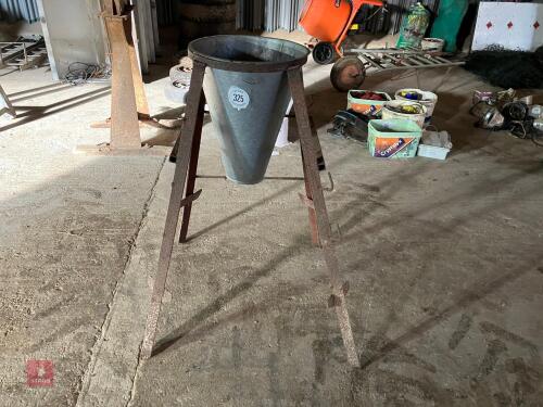 GALVANISED REDUCING SPOUT