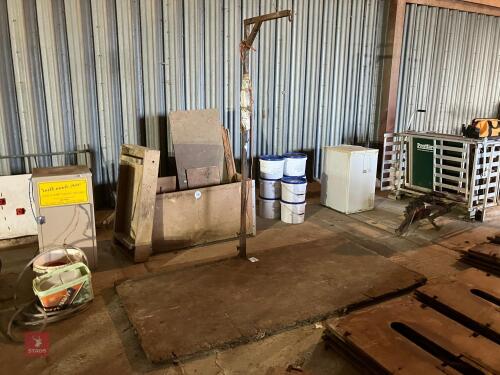 BOX IRON SHEARING STAND