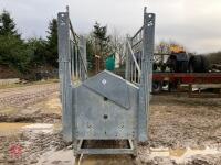 ADVANTAGE 1800HD 3IN1 FEEDER - 2