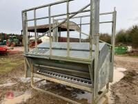 ADVANTAGE 1800HD 3IN1 FEEDER - 6