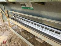 ADVANTAGE 1800HD 3IN1 FEEDER - 8