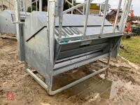 ADVANTAGE 1800HD 3IN1 FEEDER - 4