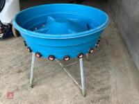 20 TEAT STALLION CALF FEEDER - 3