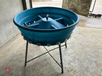 20 TEAT STALLION CALF FEEDER - 9