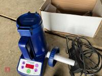 DAIRYMAC SUPERTHAW SEMEN WARMER - 3