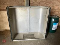 IFOR WILLIAMS ALUMINIUM CANOPY - 2