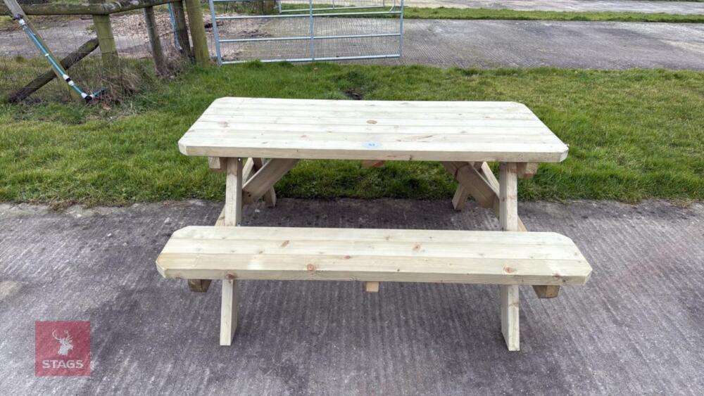 1.6M GARDEN PICNIC TABLE
