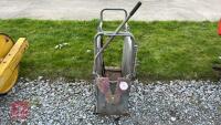 IAE GALVANISED DE-HORNING CRATE - 6