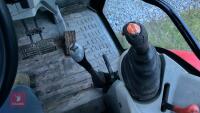 2004 MASSEY FERGUSON 5465 4WD TRACTOR - 37