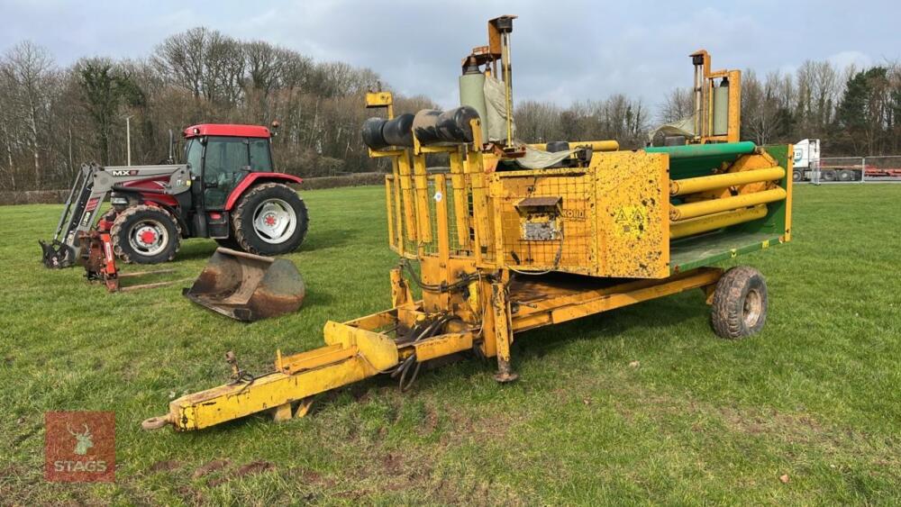 REKORD TRAILED BALE WRAPPER