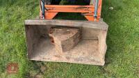 KUBOTA 4 X 4 TRACTOR & BACKHOE - 3