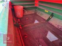 2009 AMAZONE ZA-M 1200 FERT SPINNER - 9