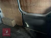 2009 VAUXHALL 2900 VIVARO VAN - 23