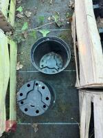 QTY OF ROUND PLANT POTS - 3