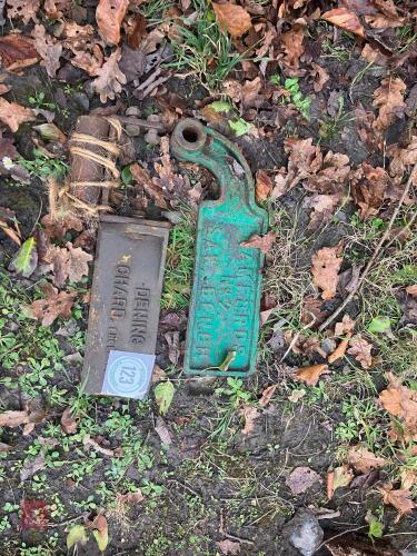 BAMFORDS & DENINGS GUARD PLATES (123)