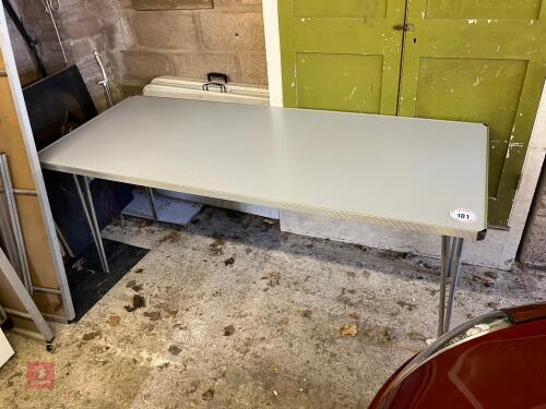 3 WHITE FOLDING TABLES (181)