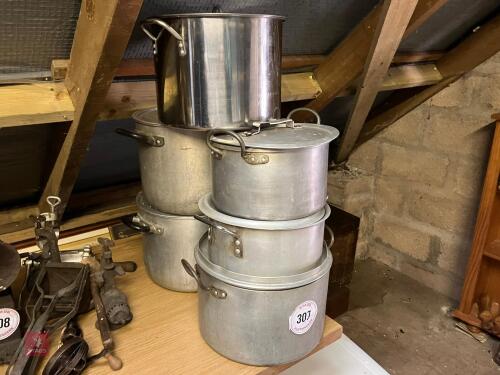 VARIOUS COOKING PANS (307)