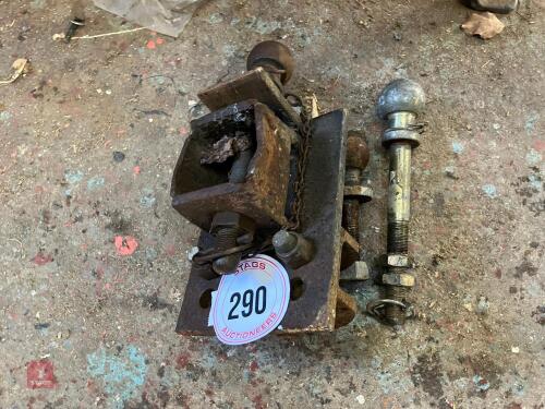 3 X VARIOUS BALL HITCHES (290)