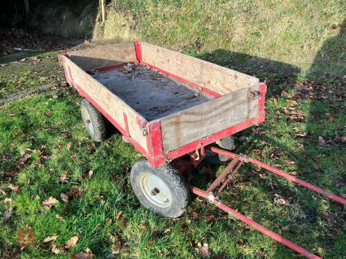 VINTAGE FEED TROLLEY/CART (24)
