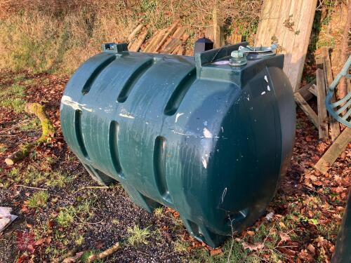 FUEL/OIL TANK (25)
