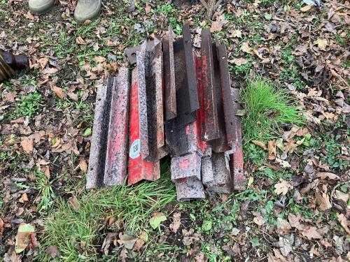 TRAILER SIDE POSTS/INSERTS (130)