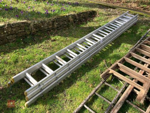 13' AL TRIPLE EXTENDING LADDER (171)