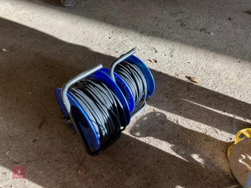 25M + 50M EXTENSION CABLES (203)