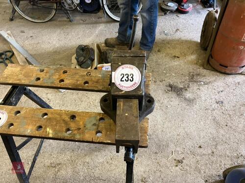 BENCH VICE (233)