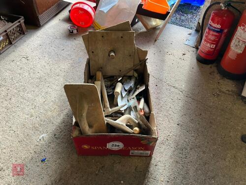BOX OF PLASTERING AND MASONRY TOOLS(239)