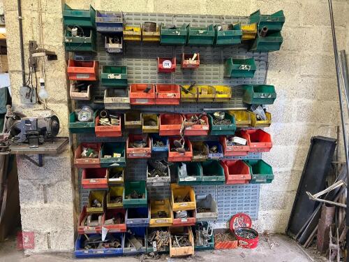 ARRAY OF WORKSHOP FIXINGS (274)