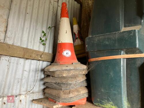 7 TRAFFIC CONES (41)