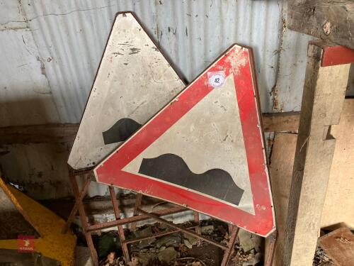2 ROAD SIGNS (42)
