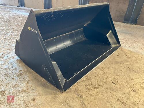 2016 TIP TOE 220XH GRAIN BUCKET