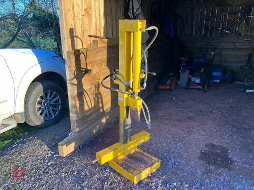 HYDRAULIC LOG SPLITTER