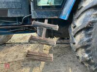 1994 FORD 8240 4WD TRACTOR - 21