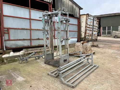 BATEMAN GALVANISED RACE HEAD YOKE (18)