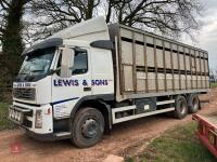 2004 VOLVO 380 26T LIVESTOCK LORRY