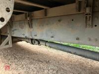 2004 VOLVO 380 26T LIVESTOCK LORRY - 17
