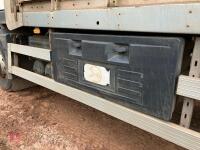 2004 VOLVO 380 26T LIVESTOCK LORRY - 18