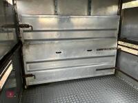2004 VOLVO 380 26T LIVESTOCK LORRY - 23