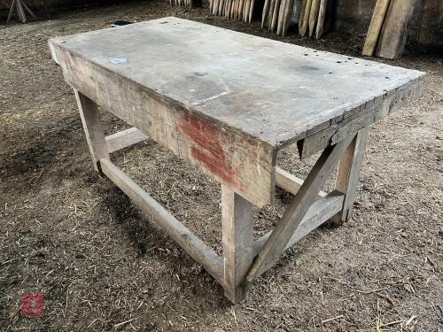 WOODEN WORK BENCH (49)