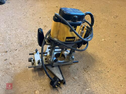 DEWALT DW625E-LX 240V ROUTER