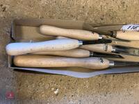 6 AXMINSTER CRAFT SPINDLE LATHE CHISELS - 5