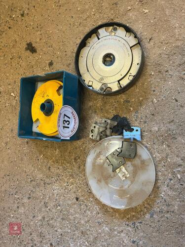 SPINDLE MOULDER TOOLING AND KNIVES